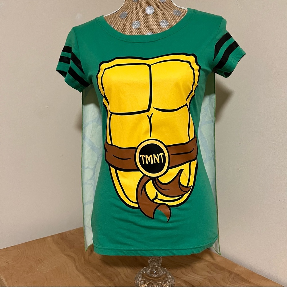 Nickelodeon Ninja Turtles Women’s  T-shirt, Cape